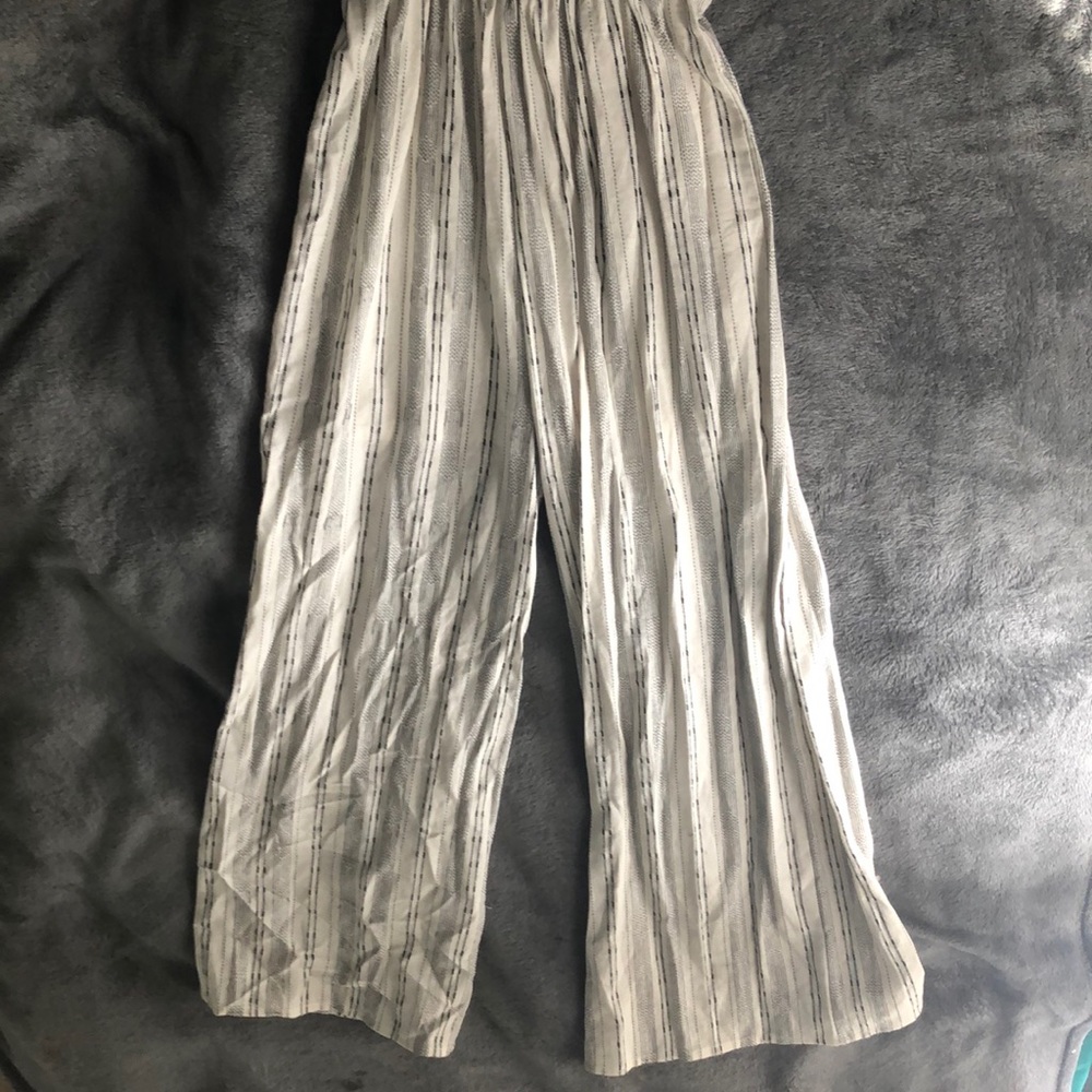 patterned jumpsuit - Picture 2 of 2